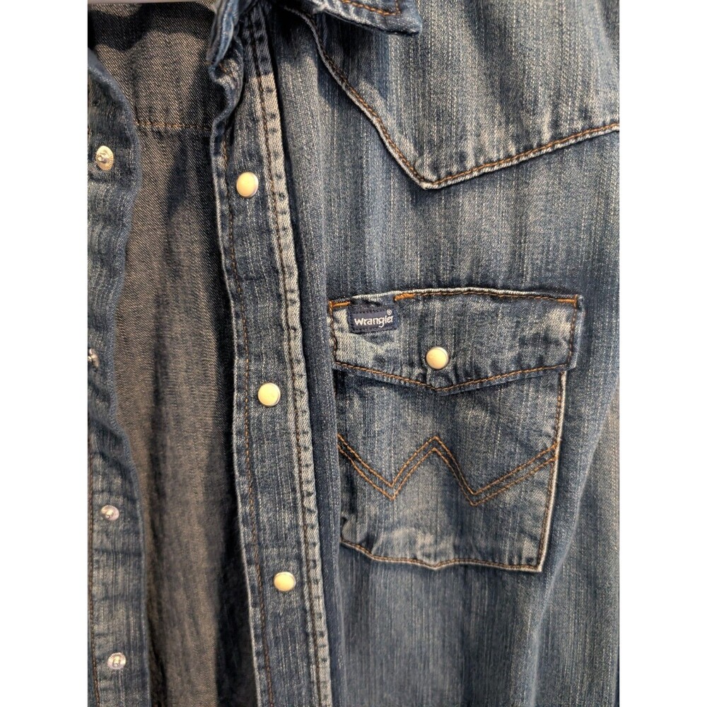 Wrangler XxL Western Denim Pearl Snap Shirt Raw Hem Blue Summer Chore 2xl - Picture 2 of 8